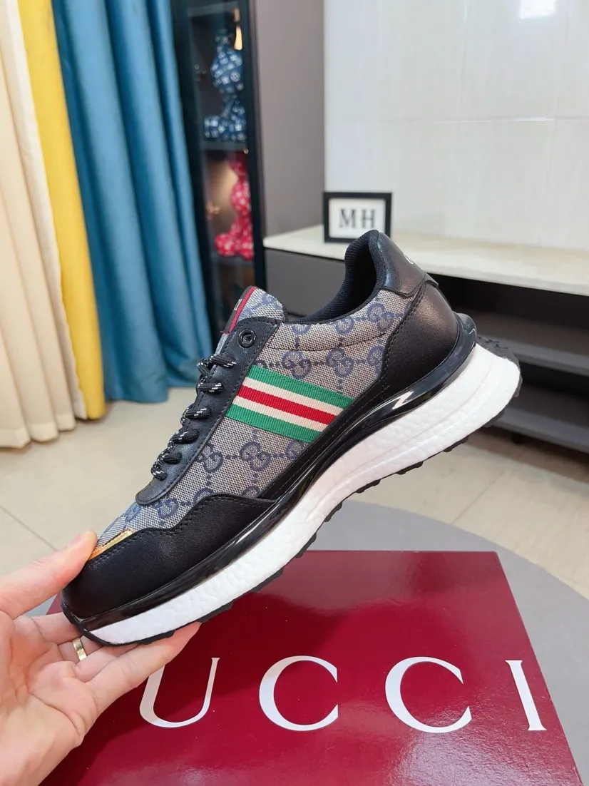 Men's shoes 💰458🌹🌹GUCCI [Gucci] New high-end brand of men's shoes, the latest fashionable casual men's shoes, trendy and versatile, relaxed and sporty style, uppers imported from Italy, first-layer cowhide, genuine leather lining, and ultra-fine workmanship. Original personalized fashionable rubber wear-resistant outsole, light and comfortable on the foot, size 38-44